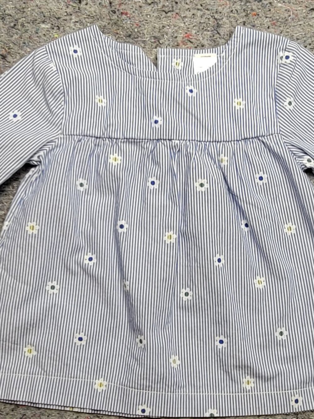 Infant top, Carters, size 18 months, blue, new without tags